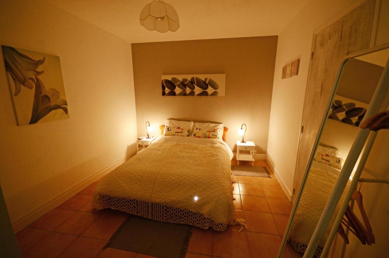 La Petite Soixante Deux Bed & Breakfast Le Lonzac Room photo